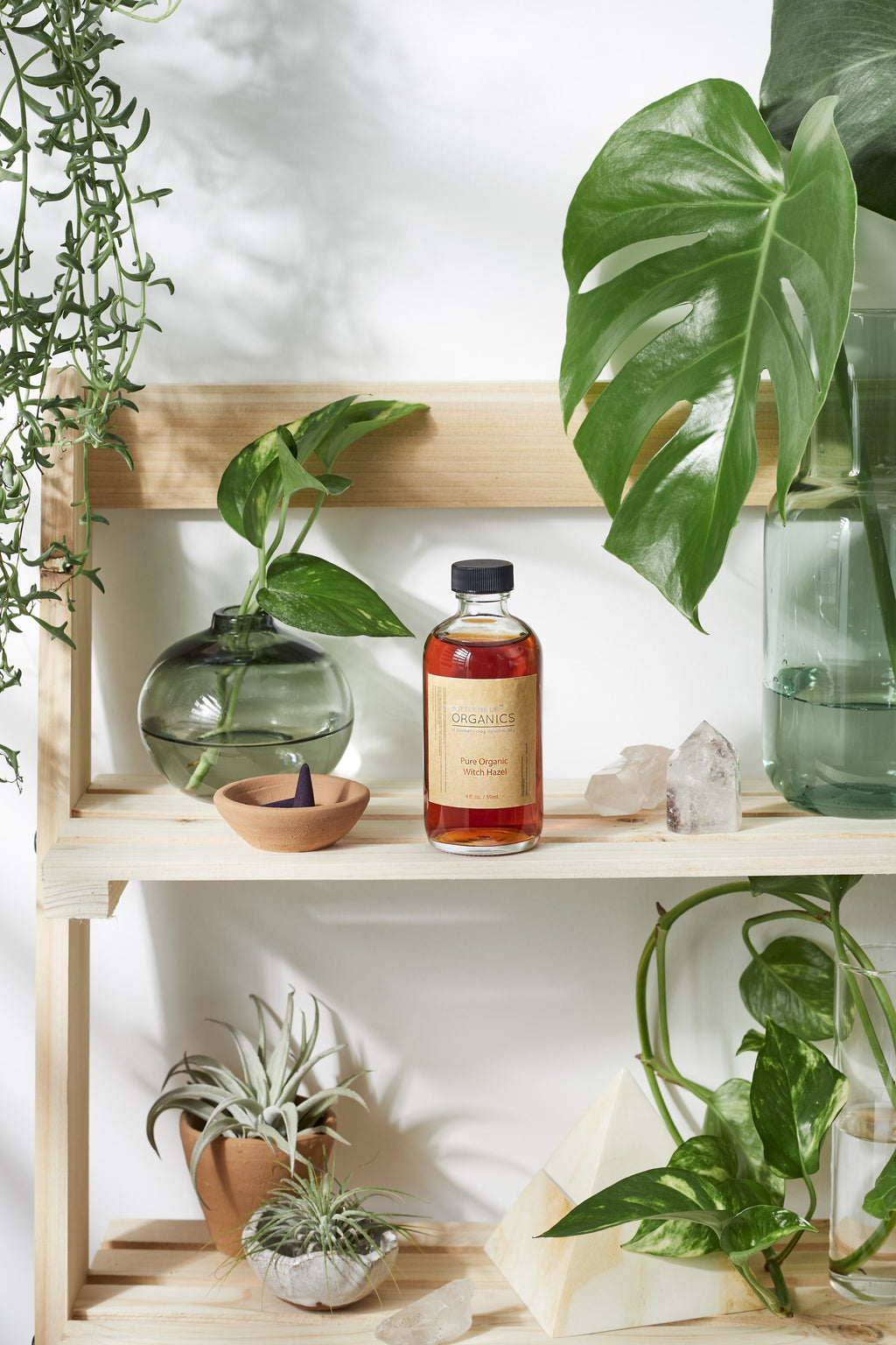 LuxPore Labs “Botanical Based Witch Hazel  Facial Toner” Butter Me Up Organics